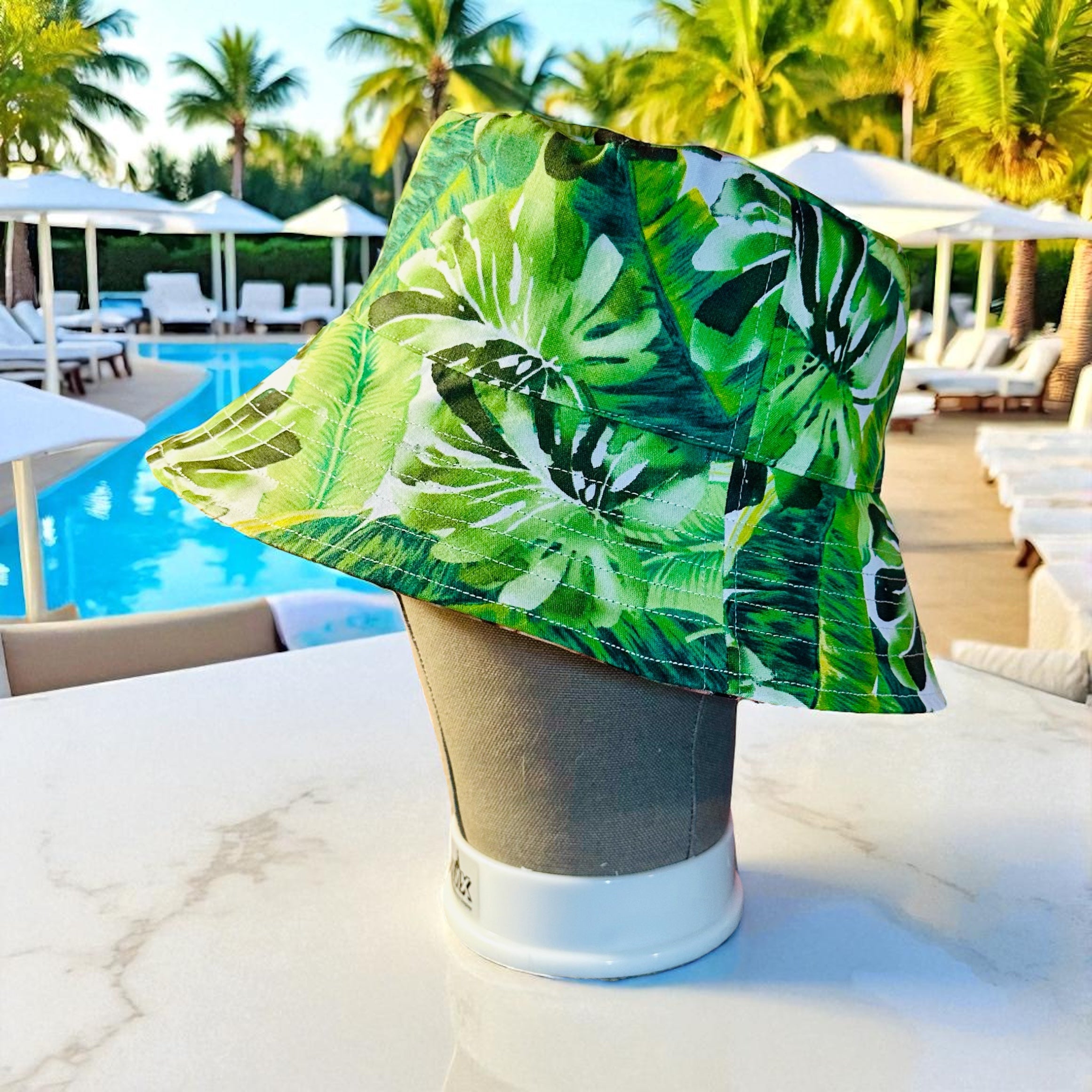 Reversible bucket hat