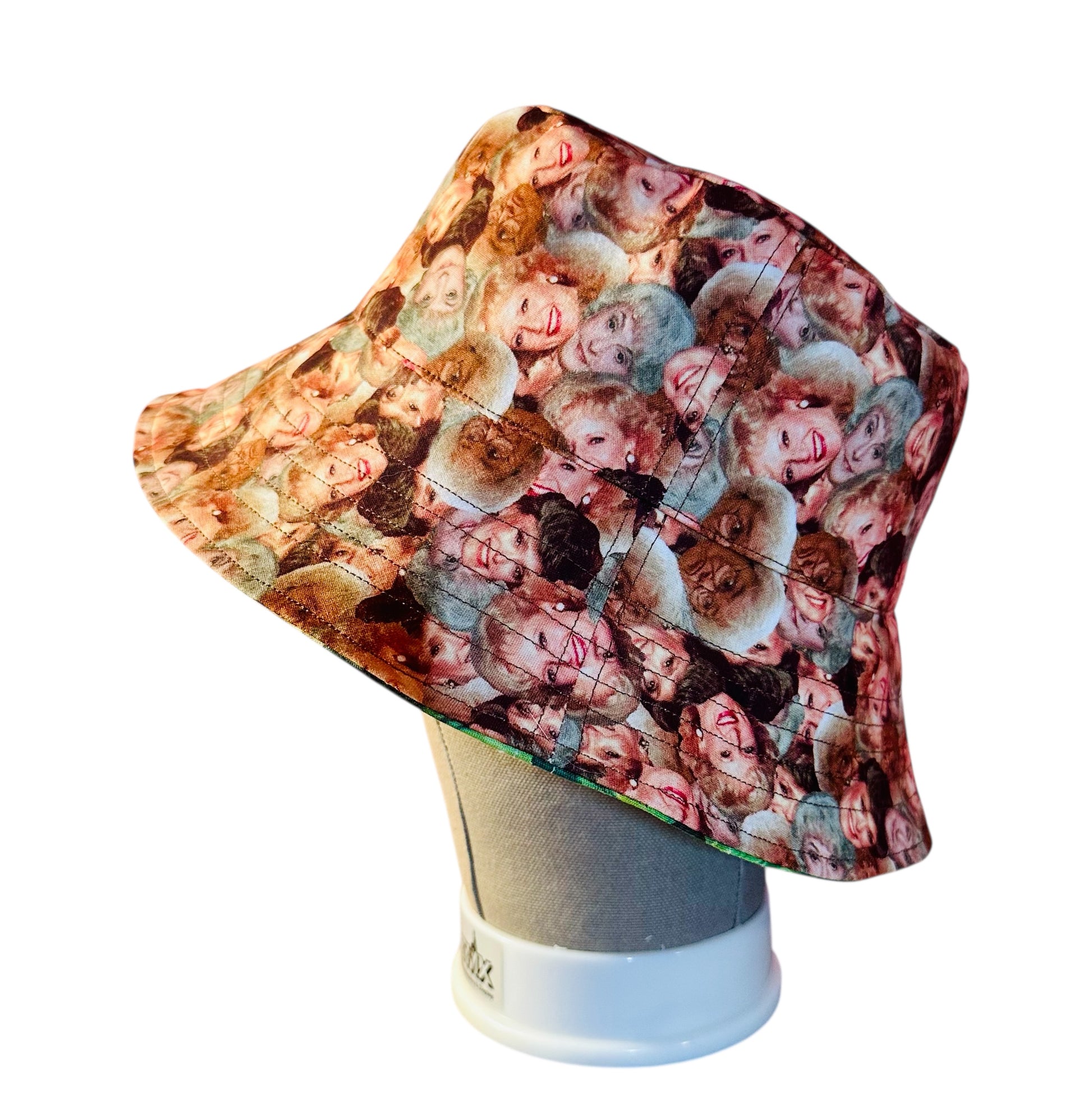 Reversible bucket hat