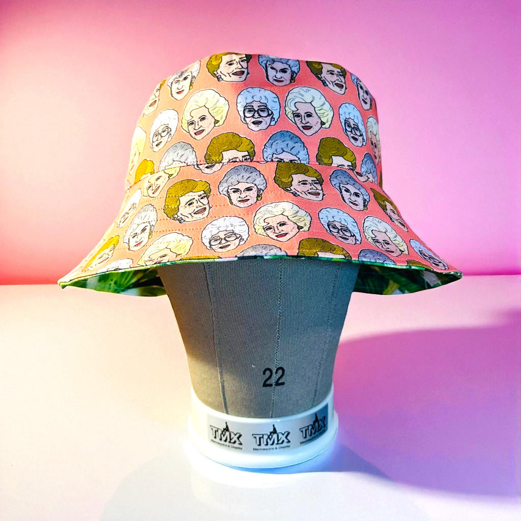 Reversible bucket hat