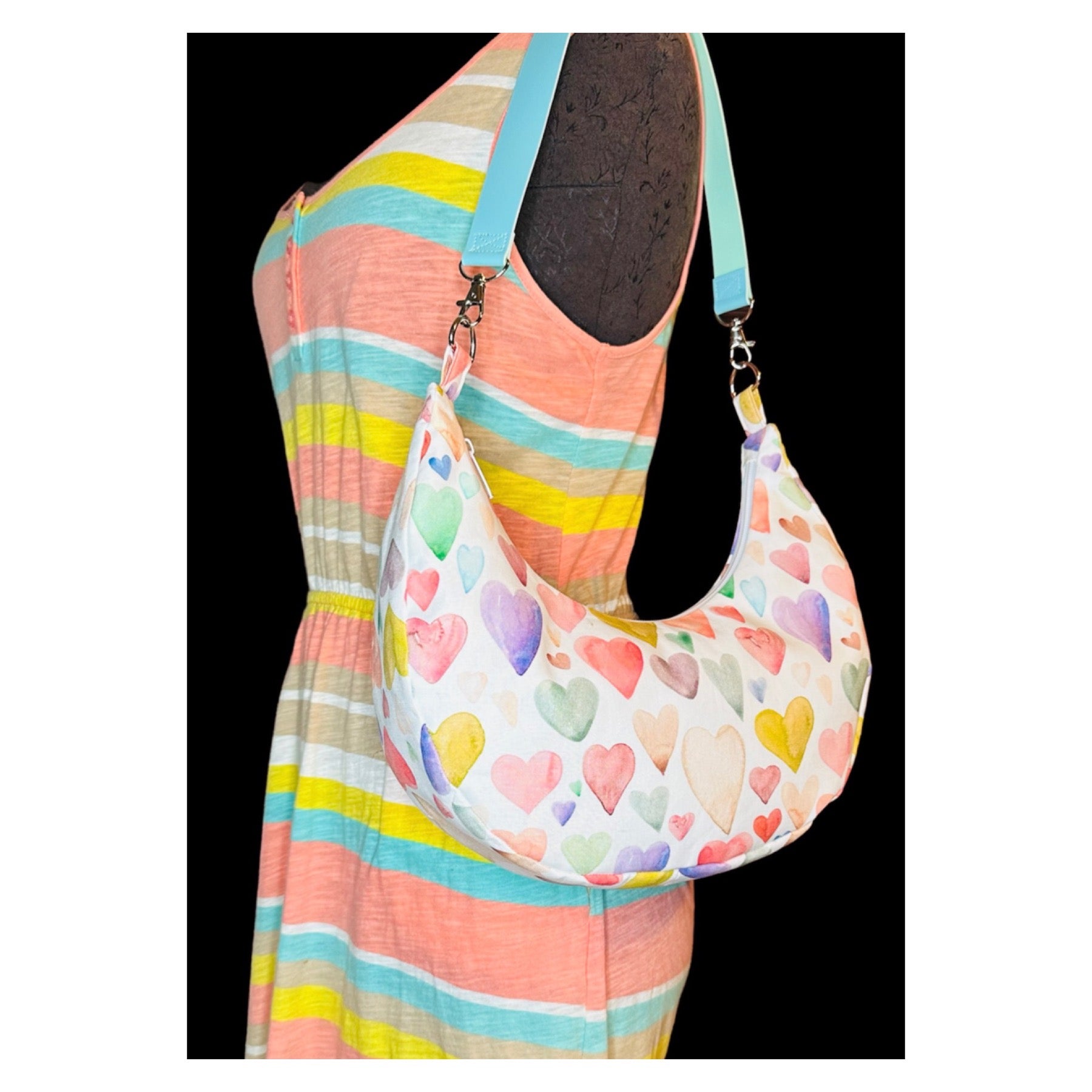 Fionn Bag croissant style bag