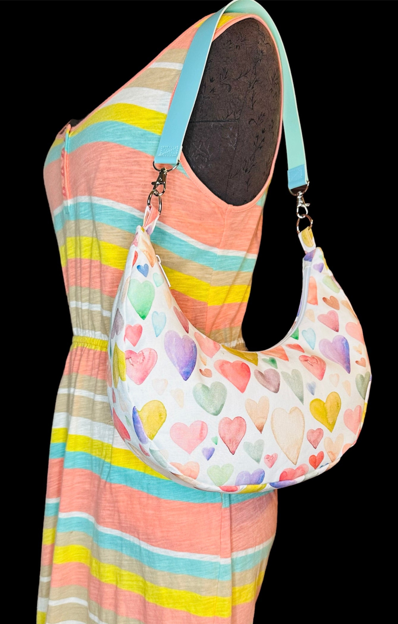 Fionn Bag croissant style bag